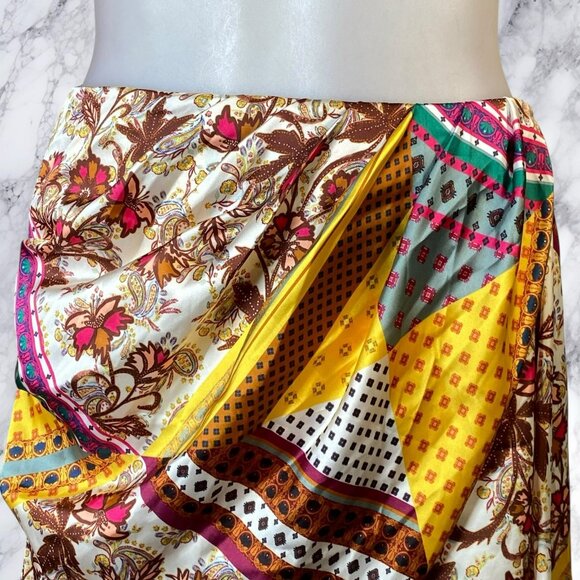 House of Harlow xREVOLVE Caterina Skirt in Patchwork Multi - Picture 3 of 12